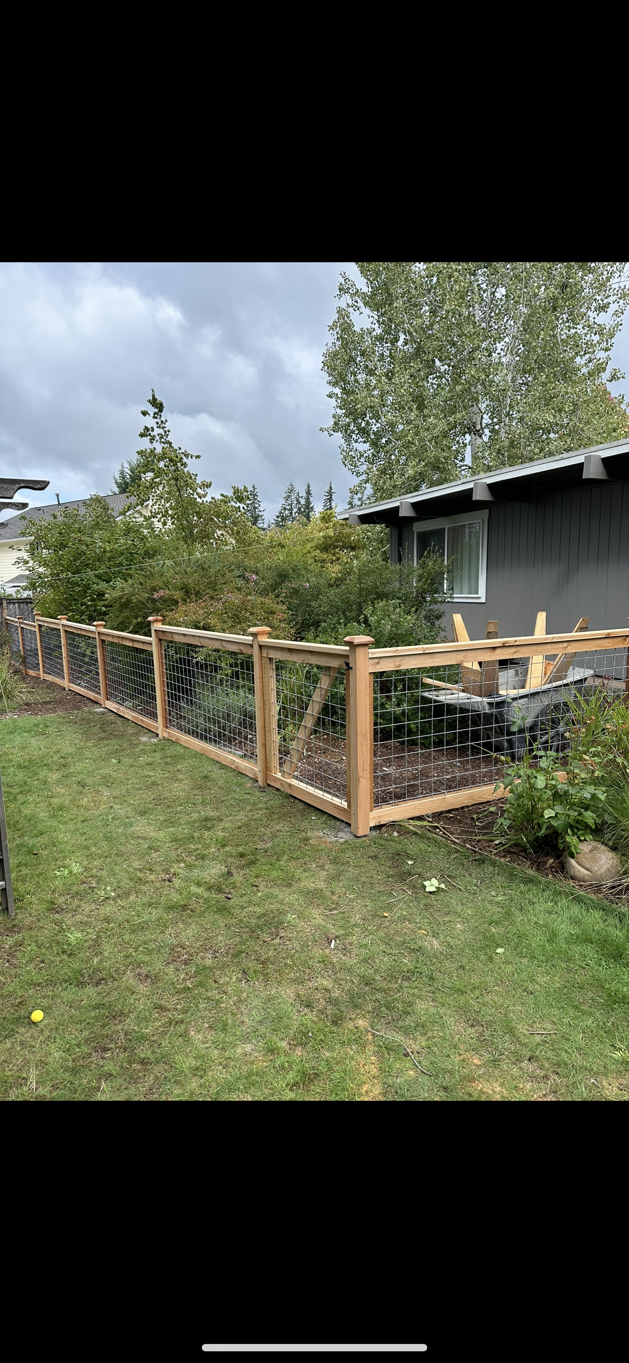 Hog-wire fence for backyard